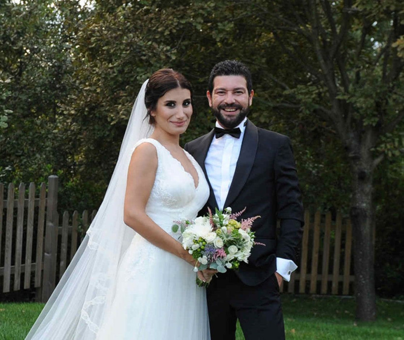 Rıza Esendemir'den eski eşi İrem Derici'ye cenaze çelengi tepkisi - Resim: 3