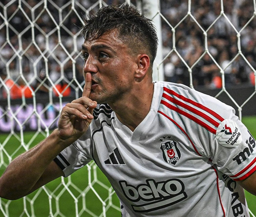 Evlilik yoluna girdiler! Cengiz Ünder'den sevgilisi Bilge Yenigül'e 8 milyonluk jest - Resim: 2