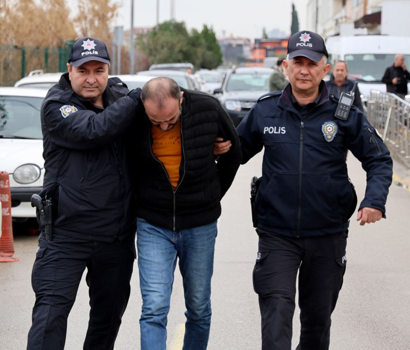 Eski sevgilisine kabusu yaşattı! Trafikte otomobilinin önünü kesti ve... - Resim: 4