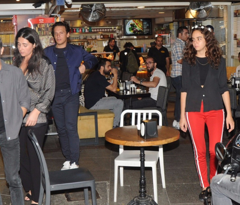 Yılmaz Erdoğan'ın kızı Berfin bakın hangi ünlü şarkıcıyla görüntülendi! - Resim: 2