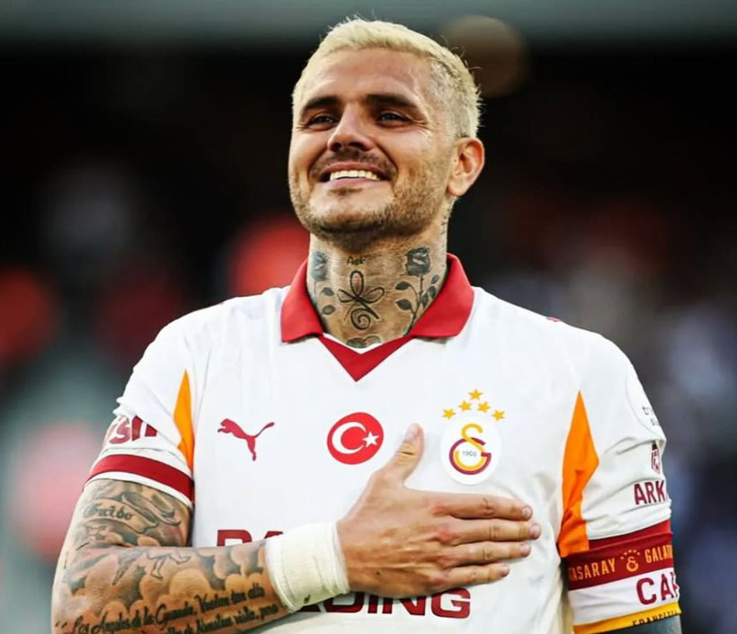 İtalya'ya giden Mauro Icardi keyiften dört köşe! Göndermeli paylaşım - Resim: 1