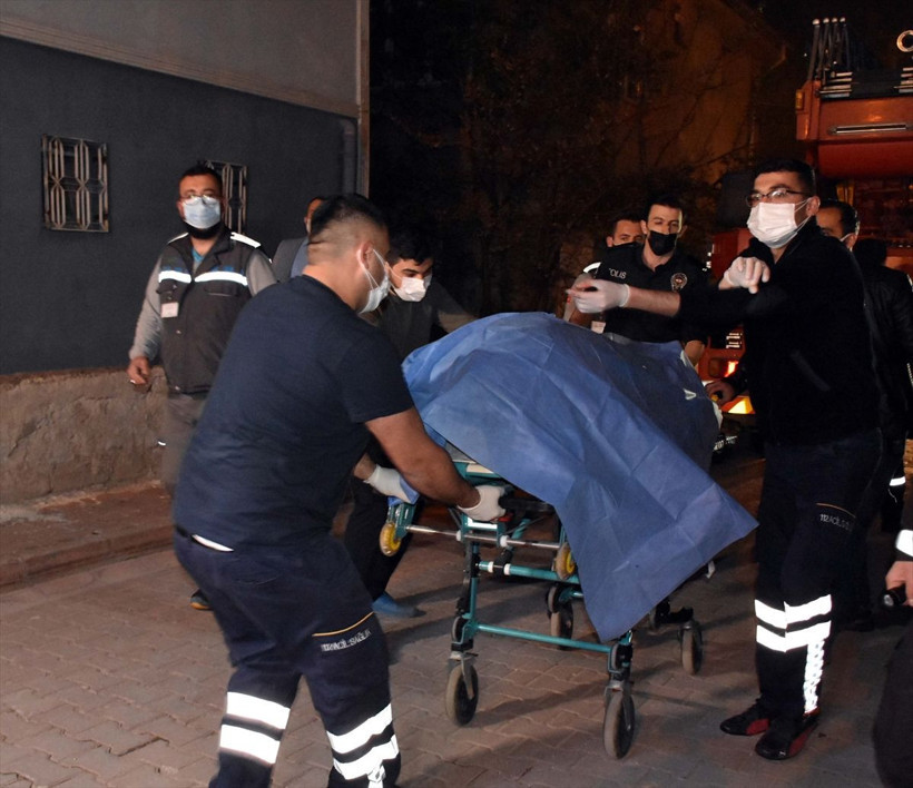 Korkunç olay! Önce eşini bıçaklayarak öldürdü, ardından evini ve otomobilini ateşe verdi - Resim: 4