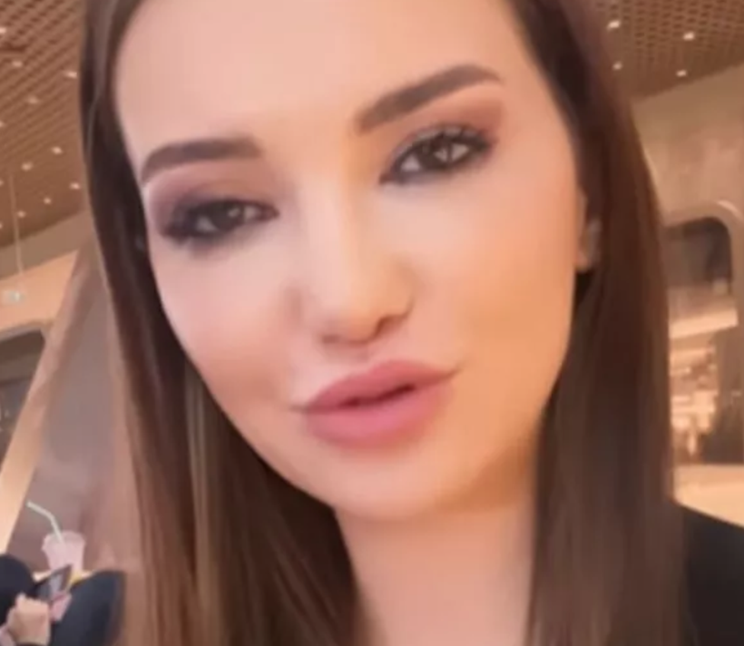 Esra Ezmeci'ye gelen itiraf yine dudak uçuklattı!: ''Kocamı abisiyle aldatıyorum ama...'' - Resim: 1