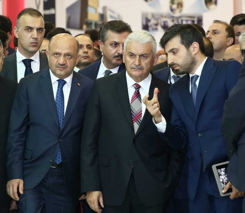 İşte şehit müdür Altuğ Verdi'nin Yıldırım'a korumalık yaptığı görüntüler - Resim: 1