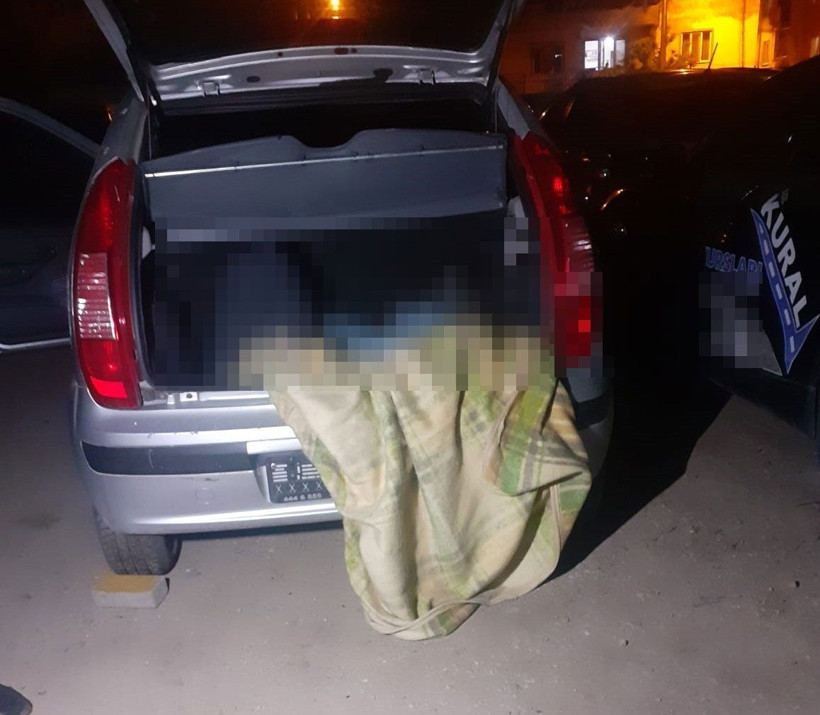 Bursa'da kan donduran cinayet! Park halindeki otomobilin bagajında erkek cesedi bulundu - Resim: 1