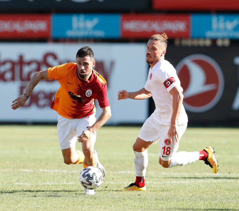 Galatasaray hazırlık maçında Ümraniyespor'u mağlup etti - Resim: 3