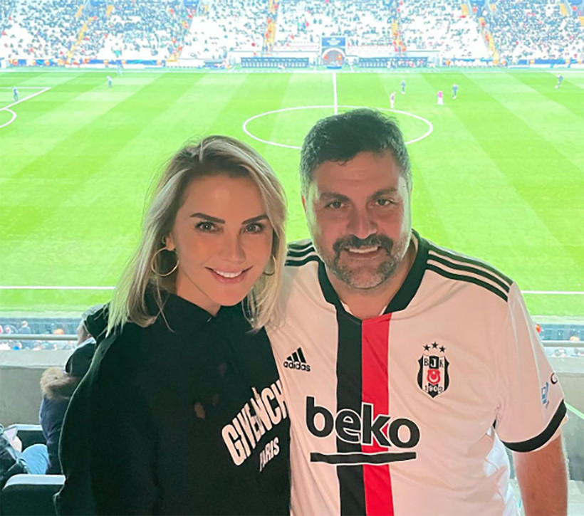 Ece Erken kötü günleri geride bırakıyor! Balkonda bornozlu pozu olay oldu - Resim: 1