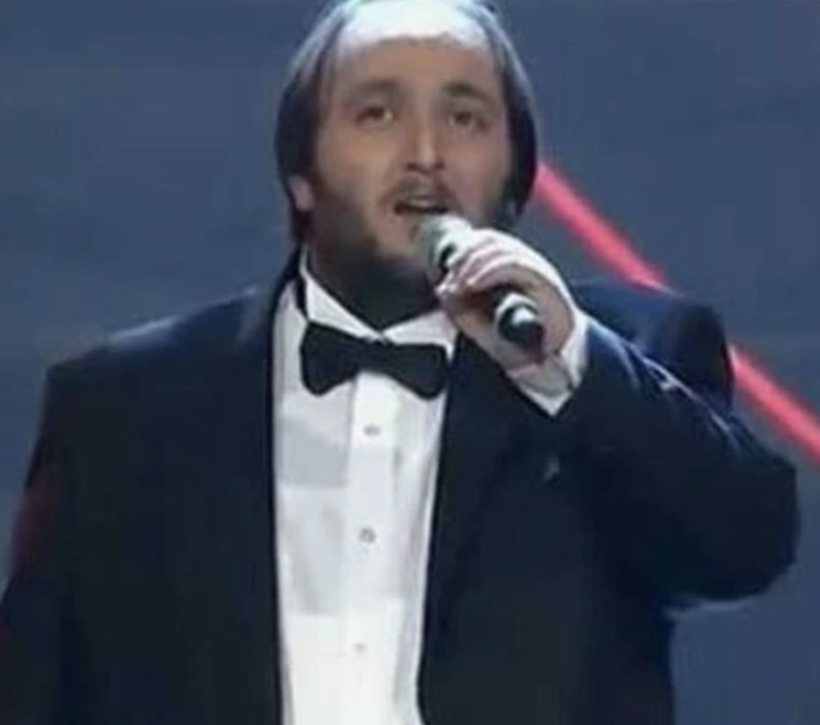 O Ses Türkiye'nin Pavarotti Hasan'ı resmen eridi! 9 ayda 40 kilo verdi, son hali şaşırttı - Resim: 1