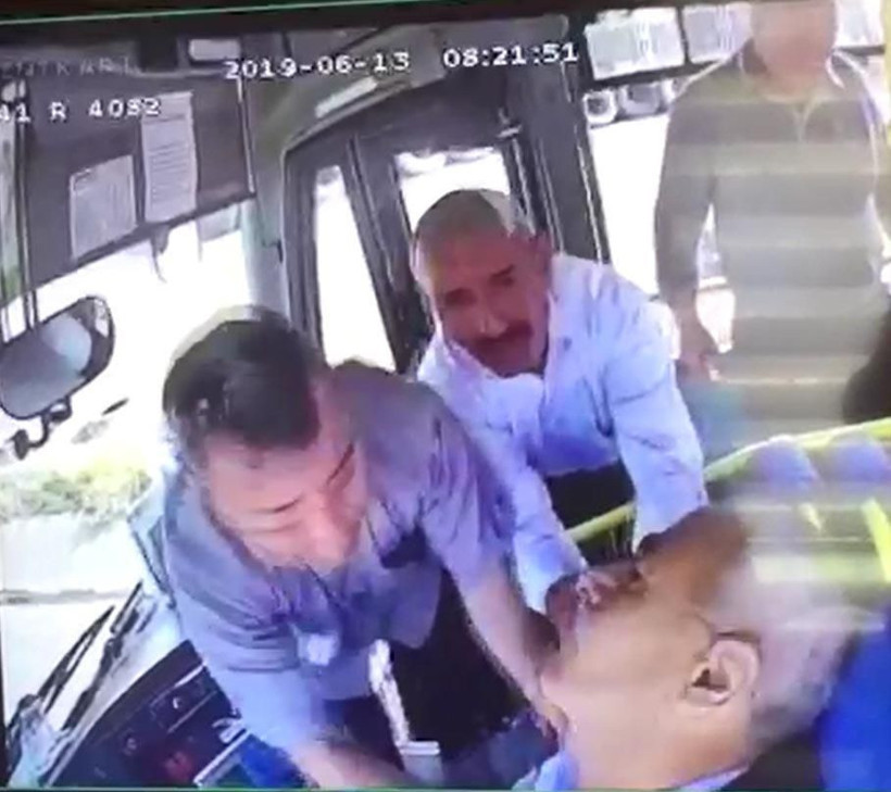 Şoför kalp krizi geçirince bekçi faciayı önledi - Resim: 2