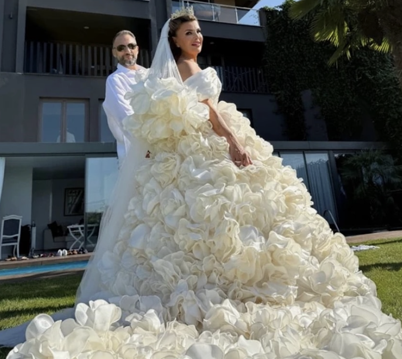 Nuray Sayarı'dan bomba haber! 55 yaşındaki ünlü astrolog ikiz bebek bekliyor! - Resim: 4