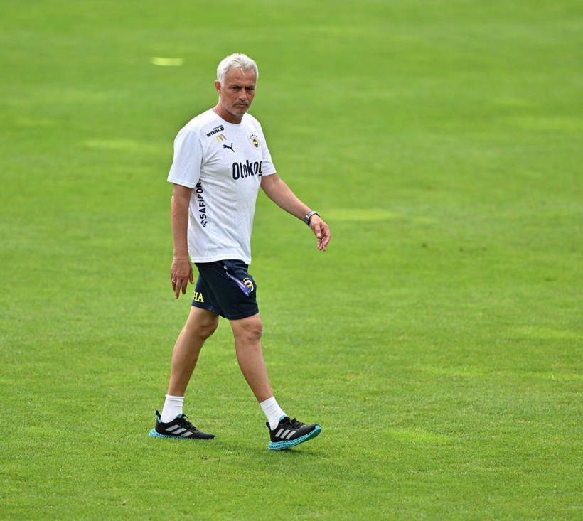 Fenerbahçe, Allan Saint-Maximin'in transferinde mutlu sona ulaştı! Yıldız futbolcudan büyük fedakarlık - Resim: 1