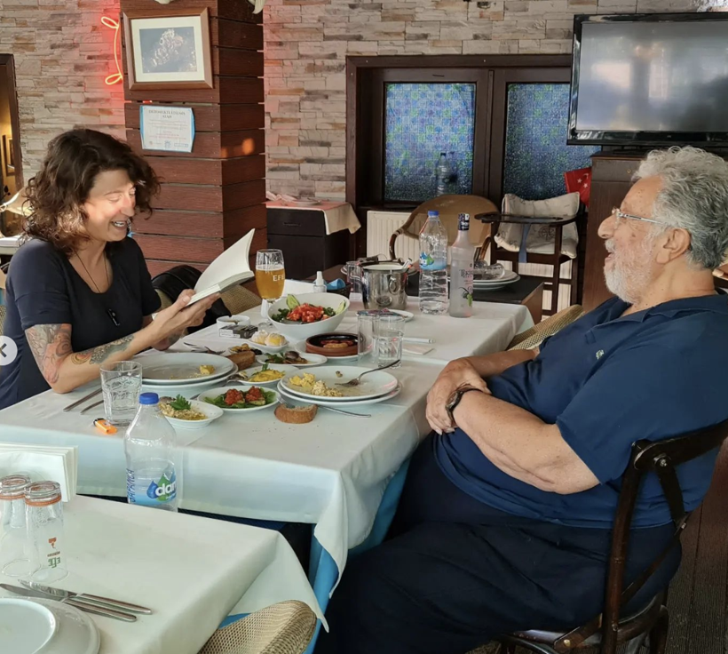 Metin Akpınar'ın kızı Duygu Nebioğlu'ndan olay itiraf! ‘Bir ünlü baba daha var’ - Resim: 1