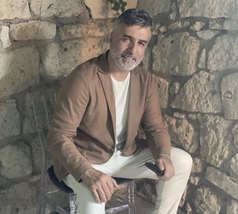 Özcan Deniz'i abisi resmen çıldırttı! "Geçmişimi çaldı, geleceğimi de... - Resim: 2