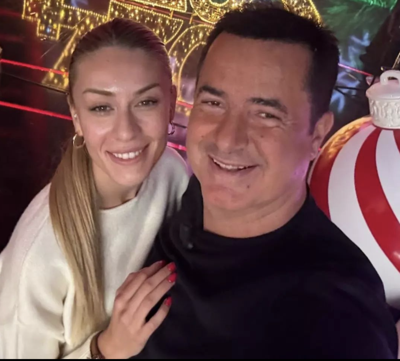 Acun genç aşkı Ayça Çağla Altunkaya'yı yanından ayırmıyor! Pozlarına yorum yağdı - Resim: 1