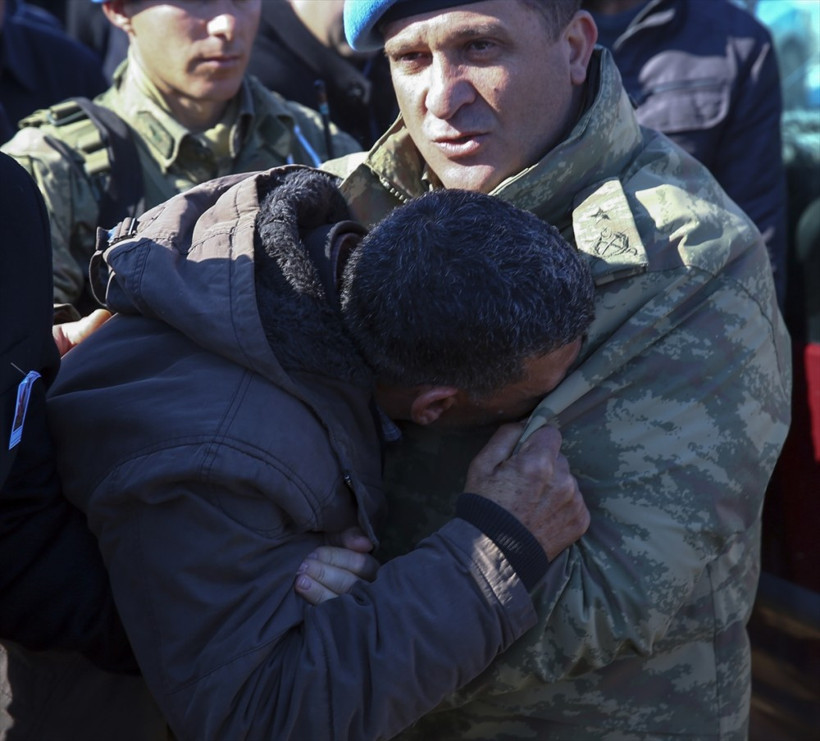 Cizre şehidi Kürtçe ağıtlarla uğurlandı - Resim: 3