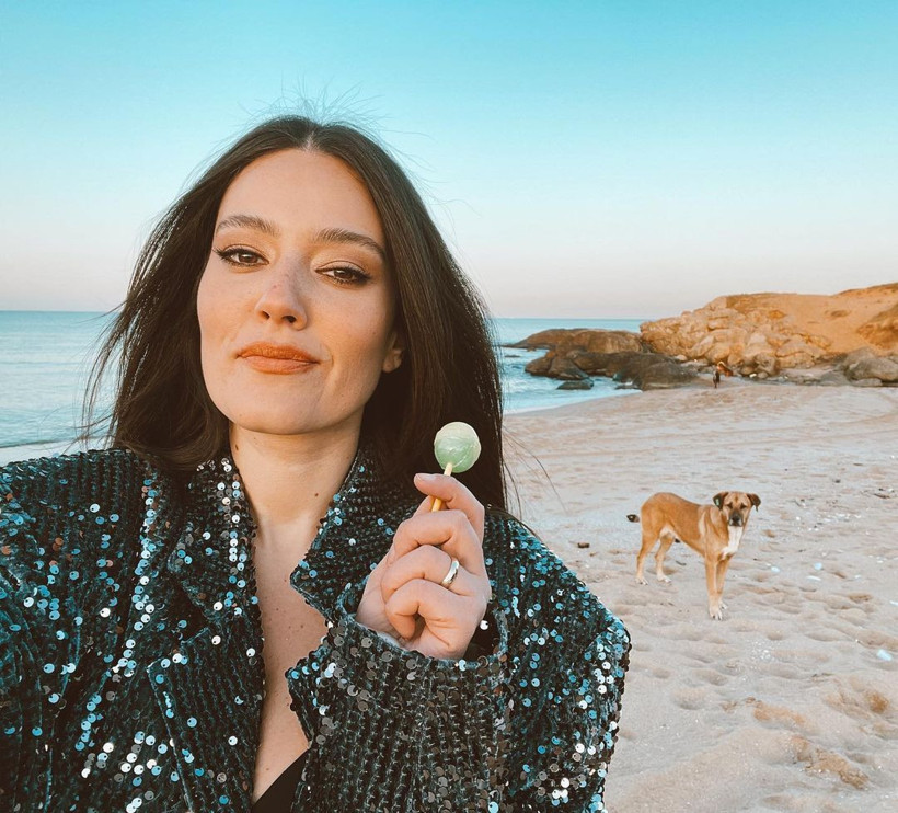 Pelin Akil eşi Anıl Altan'ın yarı çıplak pozunu görünce fırçayı bastı - Resim: 2