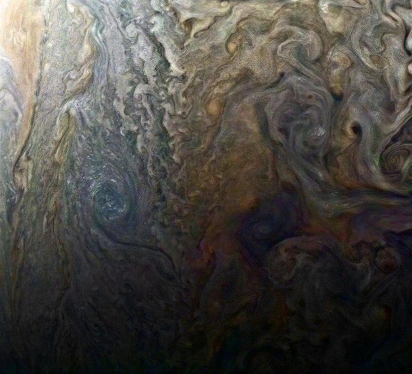 NASA'nnı Jüpiter kaşifi Juno yeni keşfiyle ezberleri bozdu! - Resim: 2