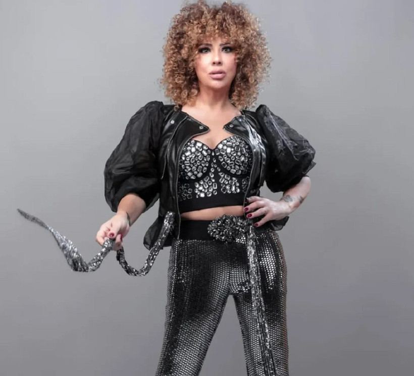 Paylaşmaya doymuyor! Işın Karaca'dan peş peşe tatil kareleri... - Resim: 2