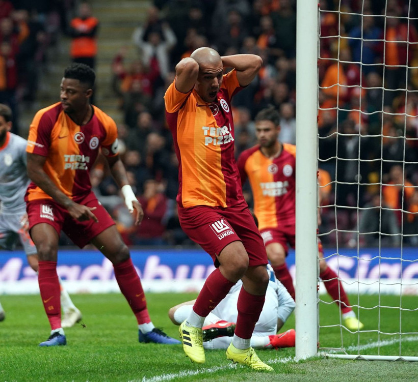 Başakşehir Galatasaray'ı devirdi Arda Turan'ın gol esnasındaki görüntüsü olay - Resim: 1
