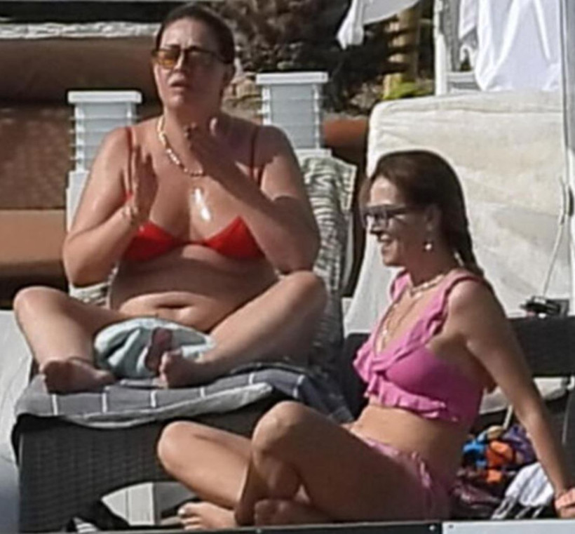 Doğa Rutkay'ın eski halinden eser kalmadı: Yasak Elma yıldızıyla tatile çıktı - Resim: 4