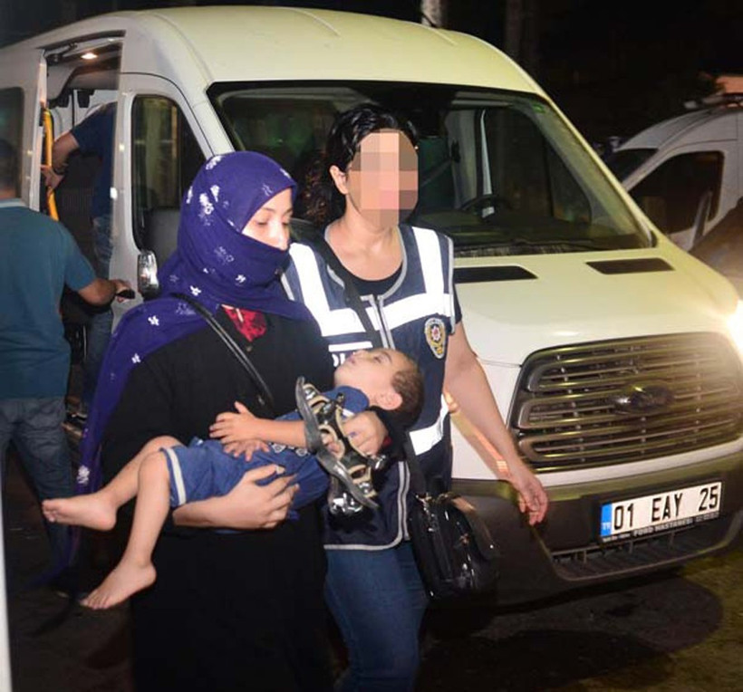 IŞİD'e büyük darbe emniyete böyle götürüldüler - Resim: 2