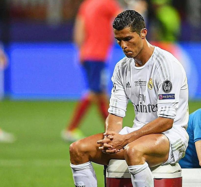 Ronaldo Tükürdüğünü yaladı! 2015'te canlı yayında 'şerefimle büyük takımda bırakacağım' demişti - Resim: 4