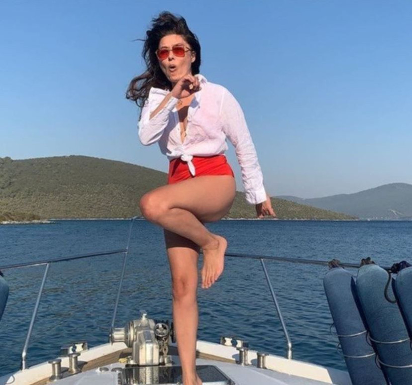 Nurgül Yeşilçay yeni dizisi Poz'u NFT olarak satıyor işte fiyatı - Resim: 3