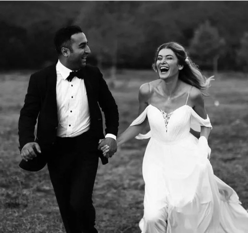 Güldür Güldür Bilal'in eşi Duygu herkesi hayran bırakıyor! - Resim: 2