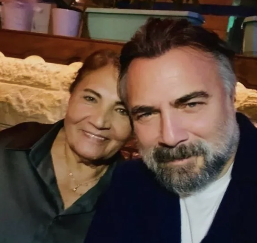 Oktay Kaynarca annesi ile paylaştı! Benzerlikleri "resmen kopyası" dedirtti - Resim: 3