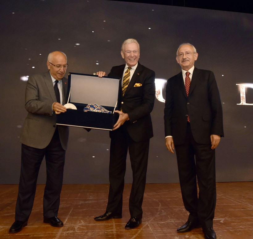 Uğur Dündar ilk kez paylaştı! O fotoğrafa yüz binlerce beğeni geldi - Resim: 2