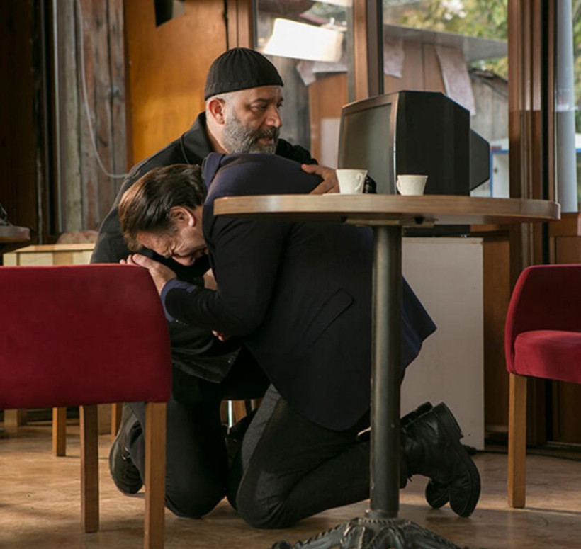 Arka Sokaklar'daki cinsel saldırı sahnesi olay oldu! Yüsra Geyik paylaşımıyla isyan etti - Resim: 4