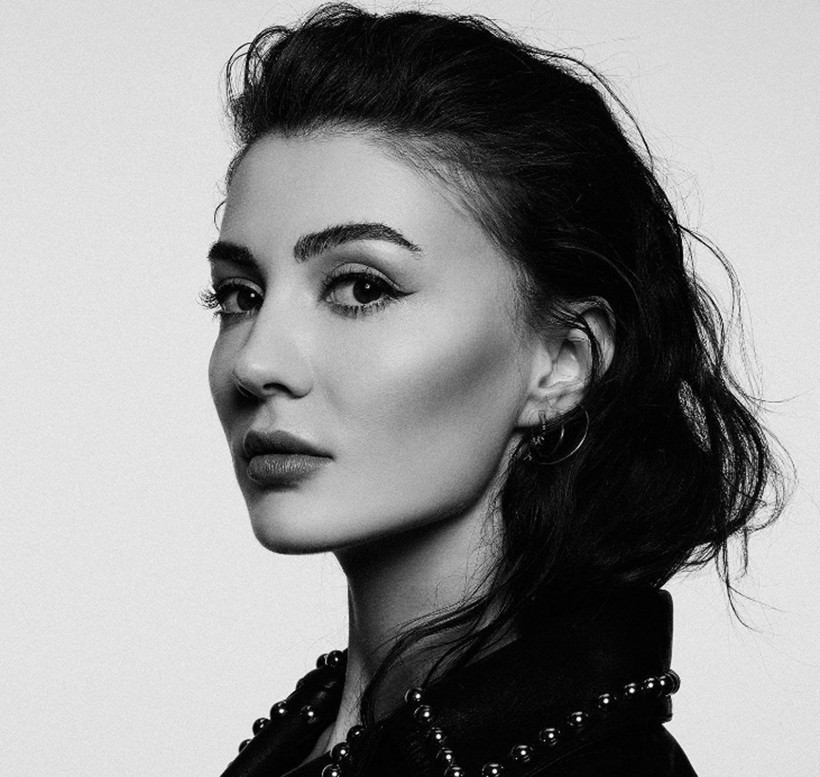 Burcu Özberk mezun oldu, kep attı! O görüntülere beğeni yağdı - Resim: 3