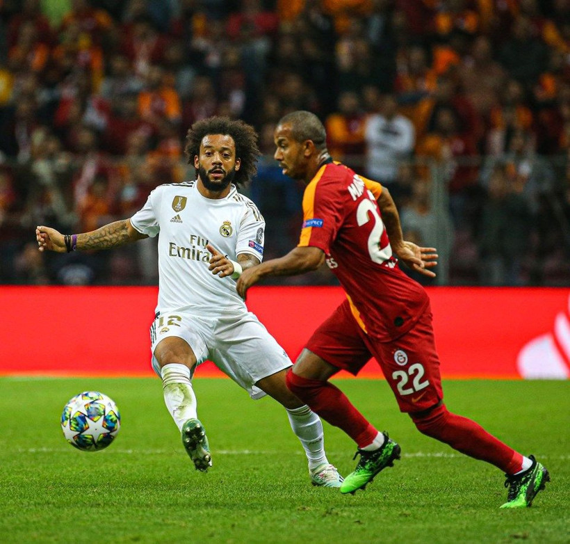 Hüsran sonrası Fatih Terim'i bombaladı: Futbol hırsızına prim verip şov yapıyorsun - Resim: 1