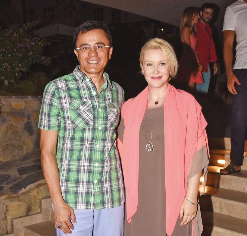 Astrolog Aygül Aydın suskunluğunu bozdu! Ender Saraç ile yasak aşk iddialarına cevap verdi: "Allah düşmanın bile şereflisini versin" - Resim: 1