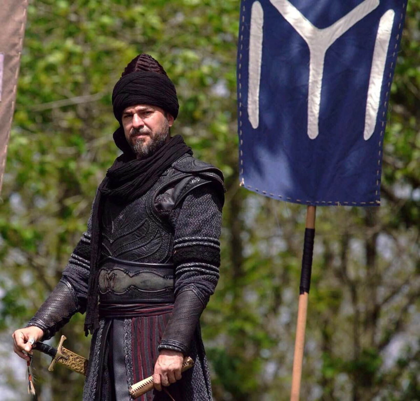 Engin Altan Düzyatan'a sevgi seli! Diriliş Ertuğrul'un yıldızı marka elçisi oldu - Resim: 1