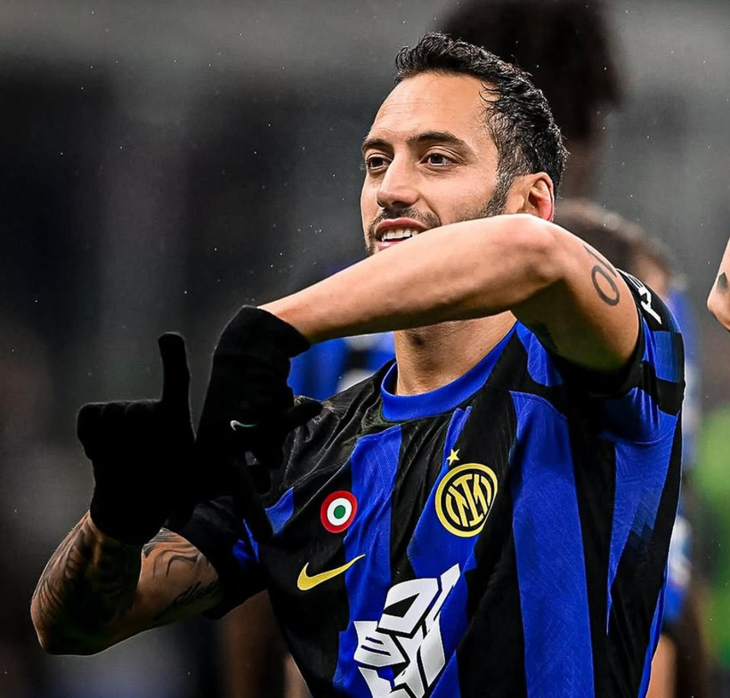 Fenerbahçe'de Hakan Çalhanoğlu bombası! Gece yarısı paylaşım geldi - Resim: 2