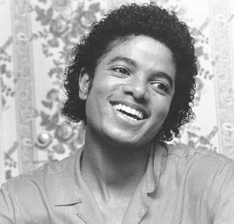 ABD'li kahinden inanılmaz Michael Jackson iddiası: Hayaletiyle evliyim, öpüşmek istemiyor - Resim: 4