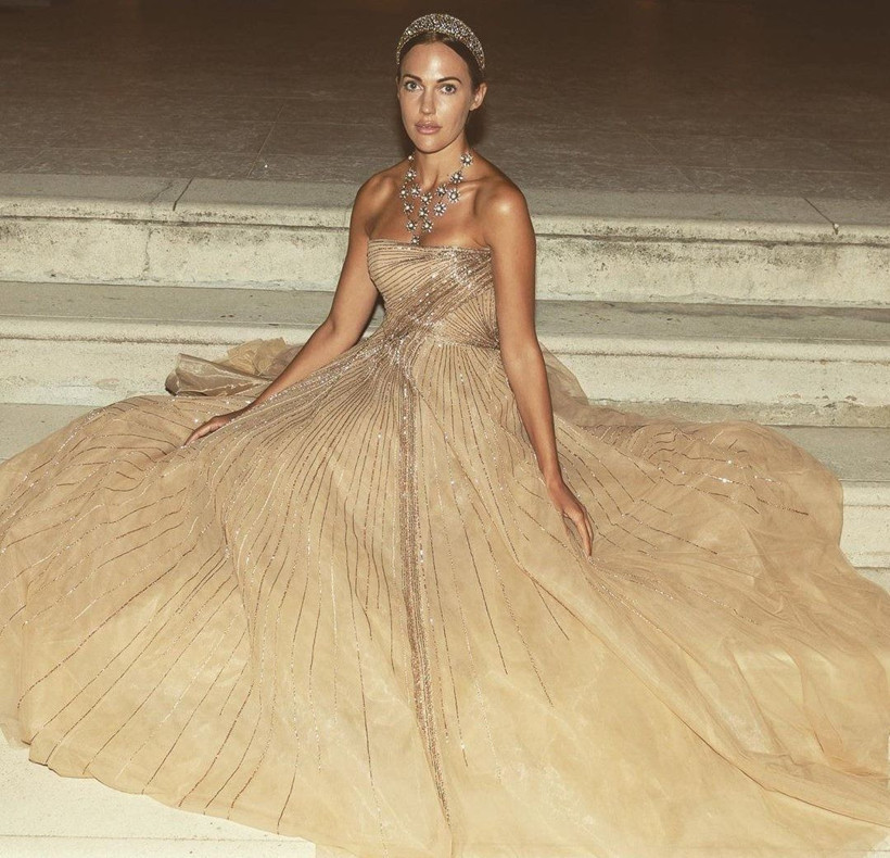 Meryem Uzerli Altın Koza'ya katılmak için uçağa bindi! Hastalanınca apar topar uçaktan indirildi - Resim: 2