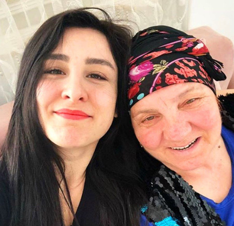 Yasemin Sakallıoğlu makyajlı haliyle ortaya çıkınca tanıyamadılar - Resim: 1