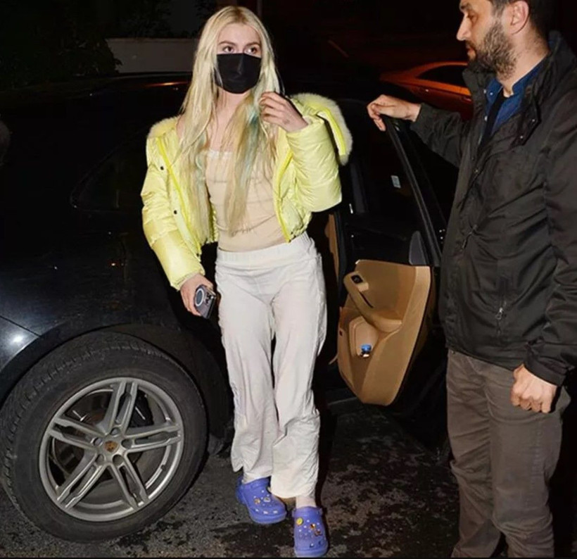 Öyle bir yanıt verdi ki Aleyna Tilki herkesi şaşkına çevirdi: Orada kafamdan... - Resim: 1