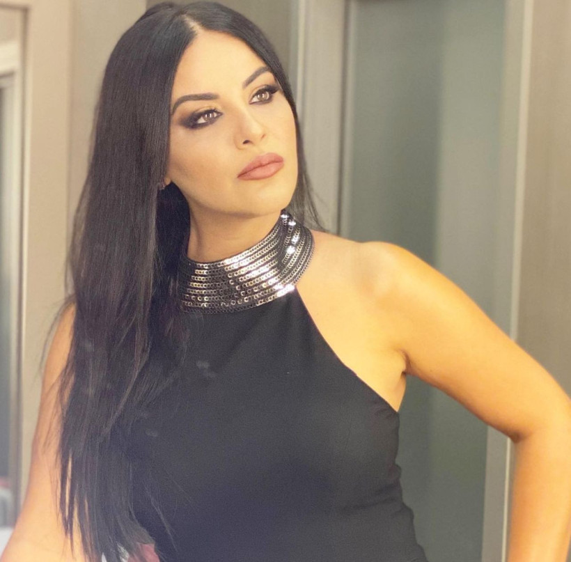 9 kilo veren şarkıcı Zara tarzıyla adından söz ettirdi! Göğüs dekolteli kıyafetine yorum yağdı - Resim: 1