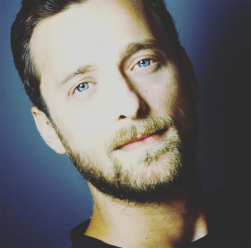 Payitaht Abdülhamit'in ünlü oyuncusuna taksiciden 'kısa mesafe' dayağı! Burnu kırıldı, bileği ve parmakları çatladı - Resim: 2