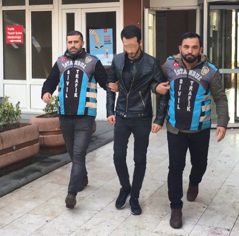 E-5'i birbirine katan motosikletli trafik magandası yakalandı - Resim: 4