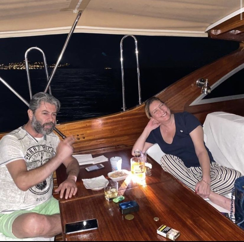 Köpek dışkısıyla skandal olay! İpek Hattat kapıyı kilitleyip dehşeti yaşattı - Resim: 1