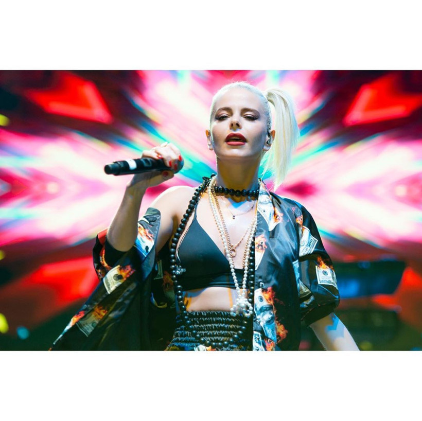 Gizlediği bir çocuğu var deniyordu! Simge Sağın sunucuyla davalık - Resim: 1