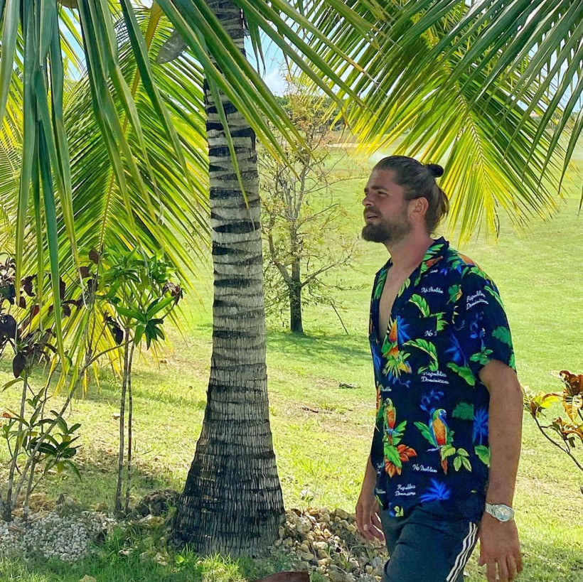 Survivor Mert Öcal'ın yeni imajı binlerce beğeni aldı! O isimden iltifat yağdı - Resim: 2