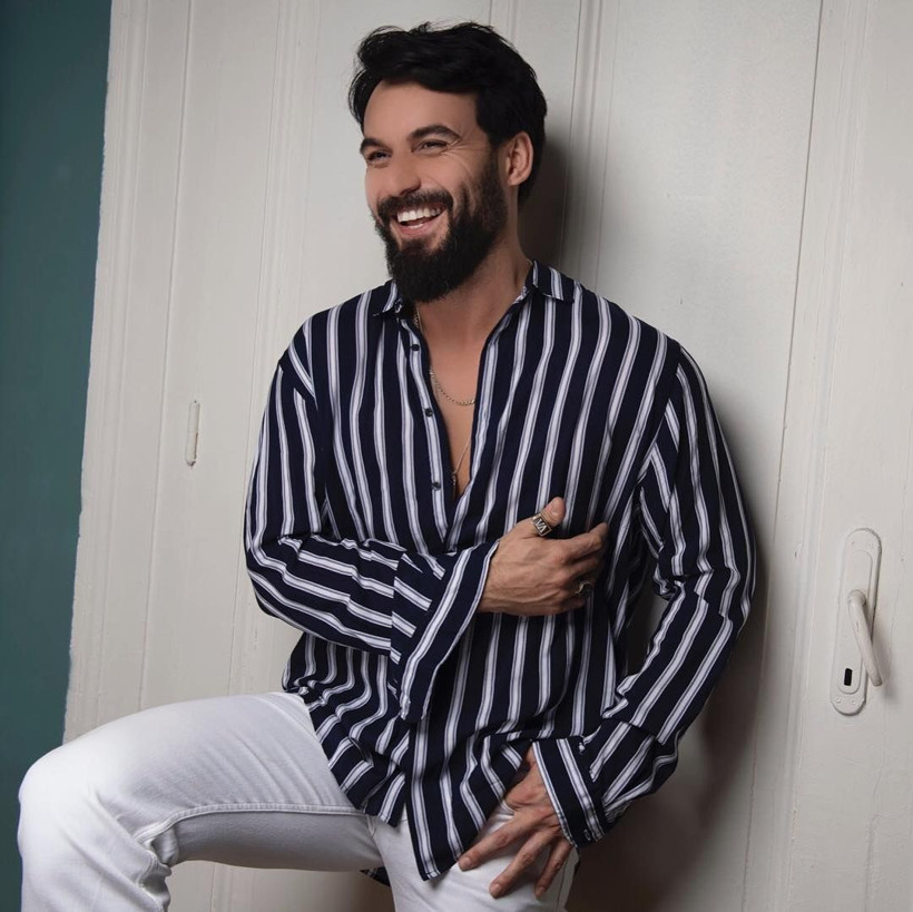 Diriliş Ertuğrul'un yıldızı Sen Çal Kapımı dizisine transfer oldu! Hande Erçel'in yeni rol arkadaşı şaşırttı - Resim: 4