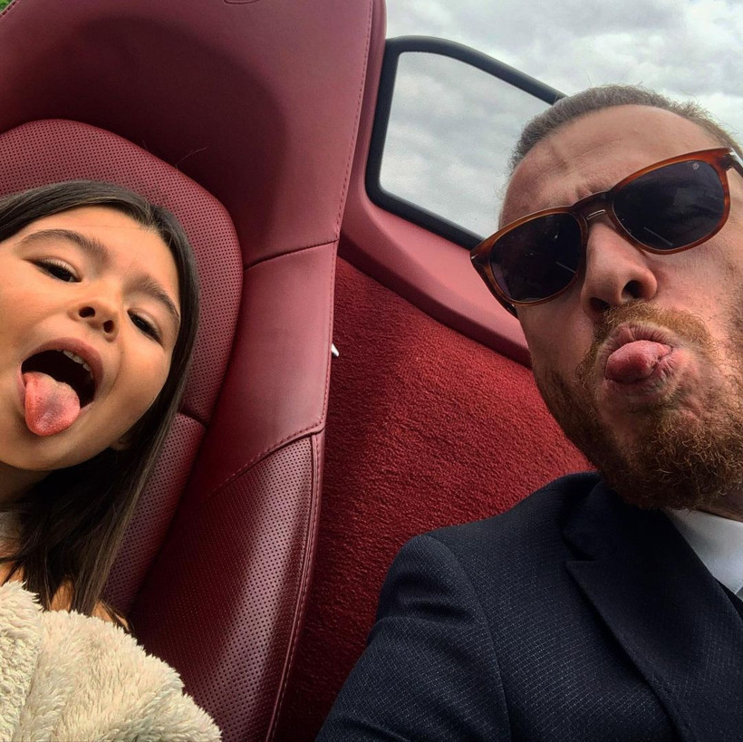 Jakuzi itirafı geldi! 'Çok üzülüyorum' deyip itiraf etti: Yıllar sonra kötü olayı Kerem Bürsin anlattı - Resim: 2