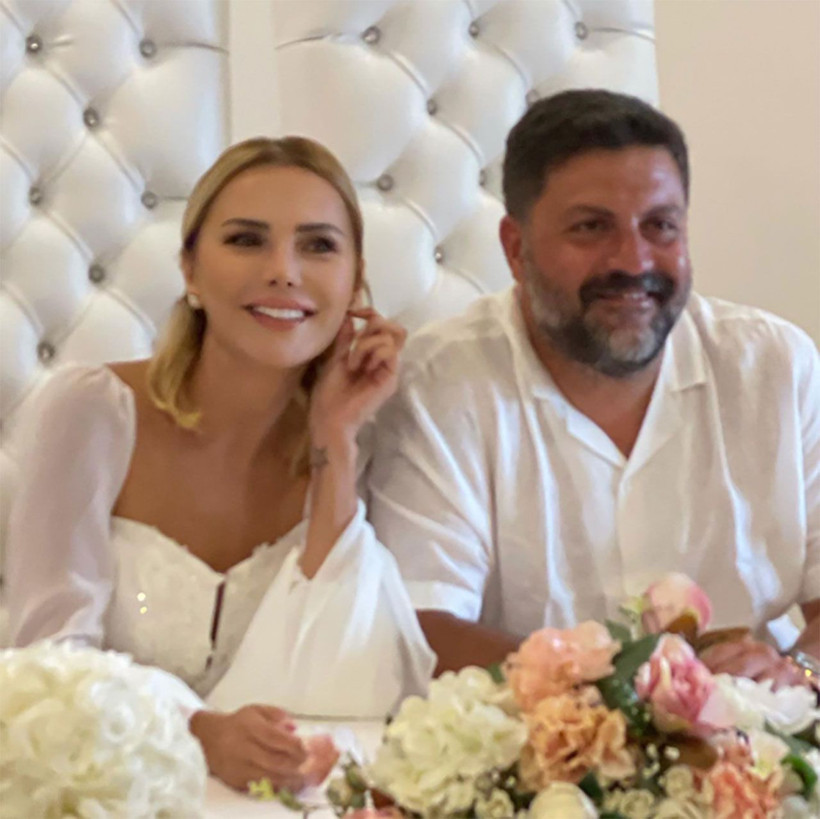 Ece Erken kötü günleri geride bırakıyor! Balkonda bornozlu pozu olay oldu - Resim: 2