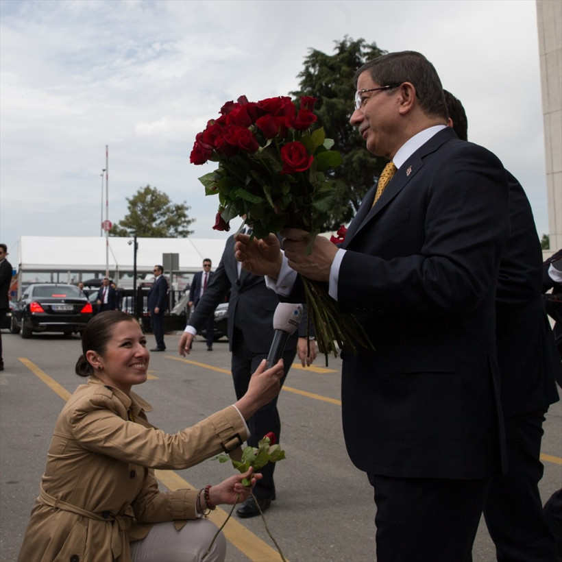 İzmir'de 95 yıl sonra bir ilk Davutoğlu Çipras görüştü - Resim: 2